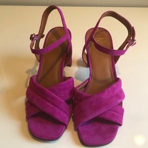 Never worn like new Franco Sarto suede heels